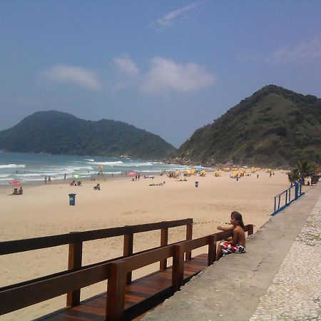 Lindo Apto Com Piscina A 150M Da Praia Do Tombo غوارويا المظهر الخارجي الصورة